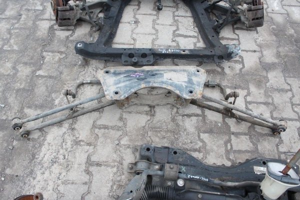 _Belka ława sanki wózek zawieszenia tył Toyota Rav4 2003 2.0D4D