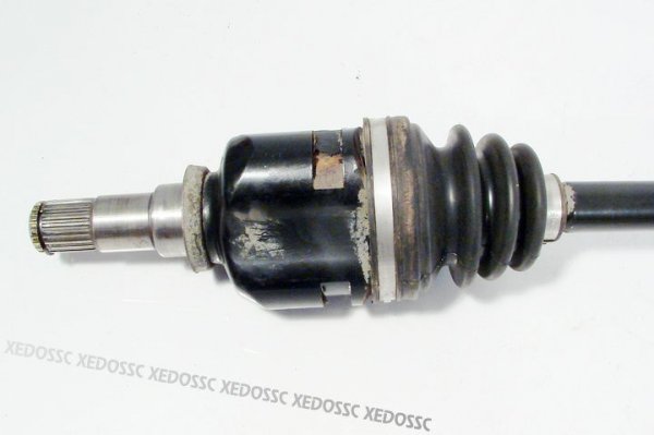 Półoś prawa Toyota Corolla E11 1997-2002 1.6 VVTi Automat
