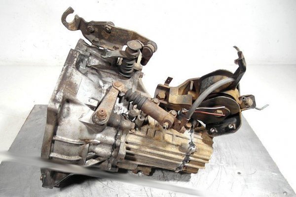 _Skrzynia biegów Hyundai Lantra J2 1995-2000 1.6 16V
