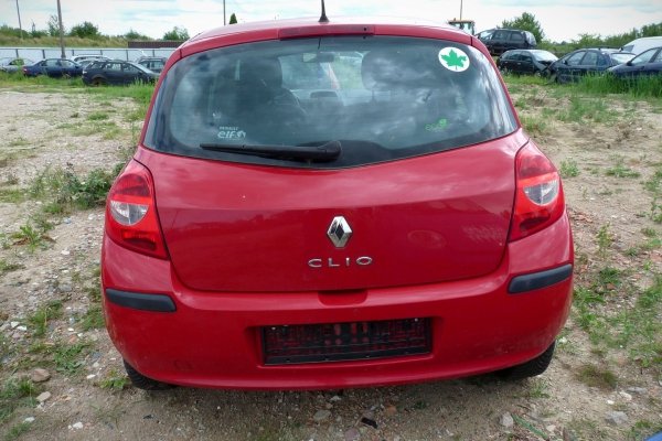 _Drzwi tył prawe Renault Clio III 2008 Hatchback 5-drzwi (kod lakieru: OV727 - RED BRISK BC)