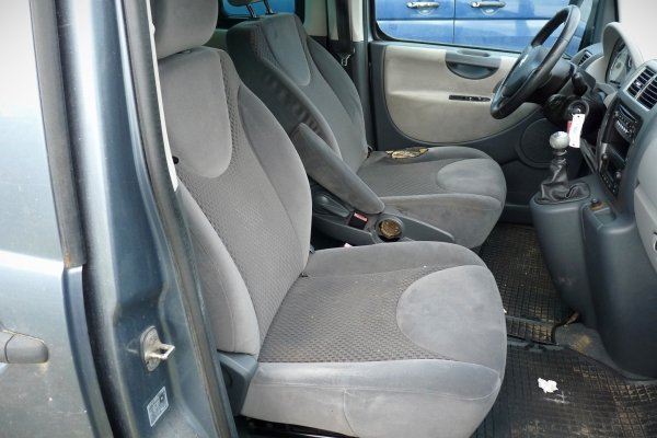 Drzwi przód lewe VW Transporter T5 2004 Bus (kod lakieru: LL5M)
