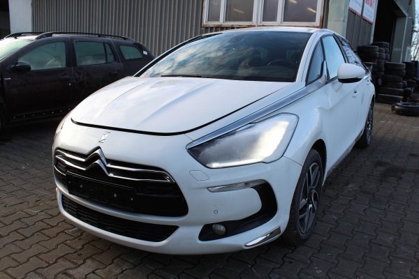Citroen DS5 2014 2.0HDI RHH Hatchback 5-drzwi [A]