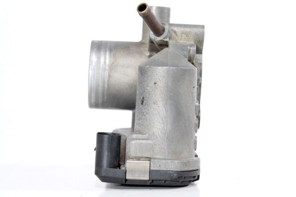 _Przepustnica VW Polo 6N 1994-2001 1.4i 8V
