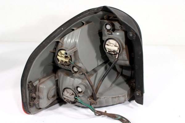 Lampa tył prawa Hyundai Santa Fe SM 2004