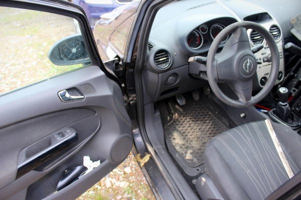 Zamek drzwi tył lewy Opel Corsa D 2007 Hatchback 5-drzwi 