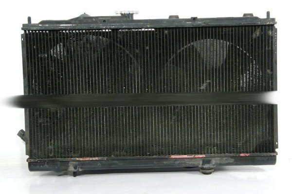 _Chłodnica wody Mitsubishi Galant 1992-1996 2.4i automat