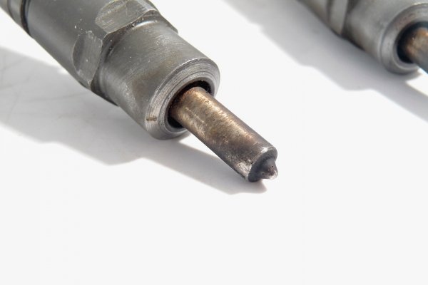 Wtryskiwacze Iveco Daily III 2000 2.8JTD 814.43C