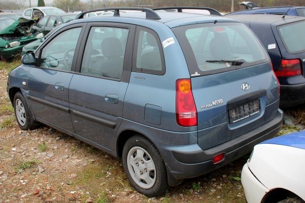 Błotnik przód prawy Hyundai Matrix FC 2003 Minivan 