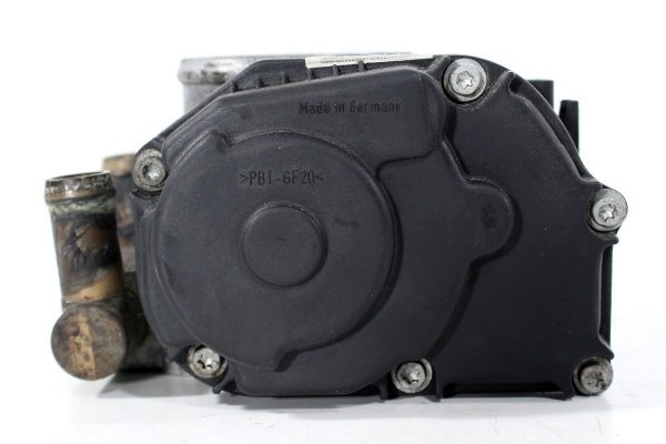 Przepustnica Audi A4 B5 1995-2000 1.8i 20V