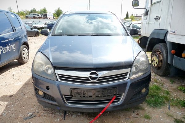 Klapa bagażnika tył Opel Astra H 2010 Kombi (kod lakieru: GBI)