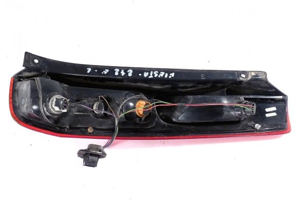 Lampa tył lewa Ford Fiesta MK6 HB 3-Drzwi  2006