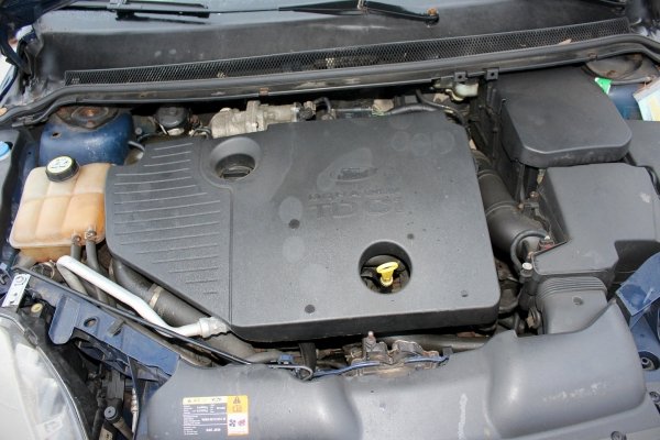 Zamek drzwi przód prawy Ford Focus MK2 Lift 2008 Kombi 
