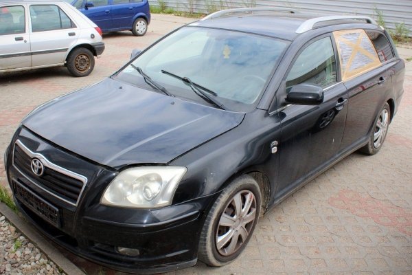 _Klapa Bagażnika Tył Toyota Avensis T25 2005 2.0D4D Kombi (goła klapa bez osprzętu)