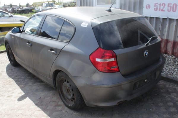 Zwrotnica przód lewa BMW 1 E81 2008 1.6i N43B16 Hatchback 5-drzwi