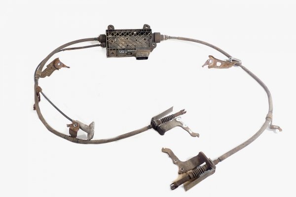 _Hamulec ręczny elektryczny Toyota Avensis T27 2009 2.0D4D Sedan