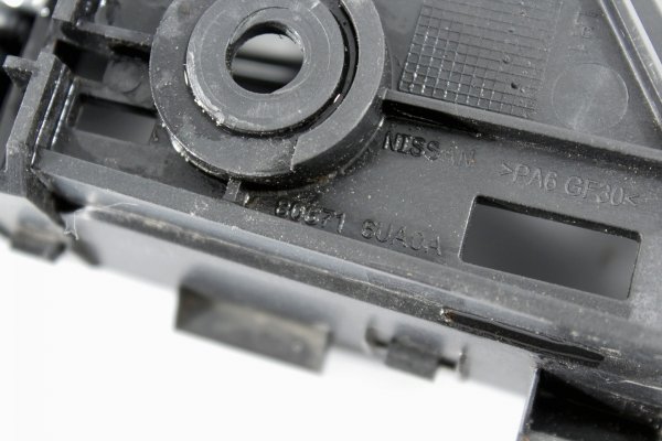Klamka wewnętrzna lewa przód/tył Nissan Qashqai III J12 2022