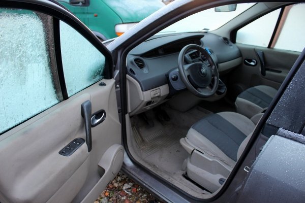 Renault Grand Scenic II JM 2005 1.9DCI Minivan [B]