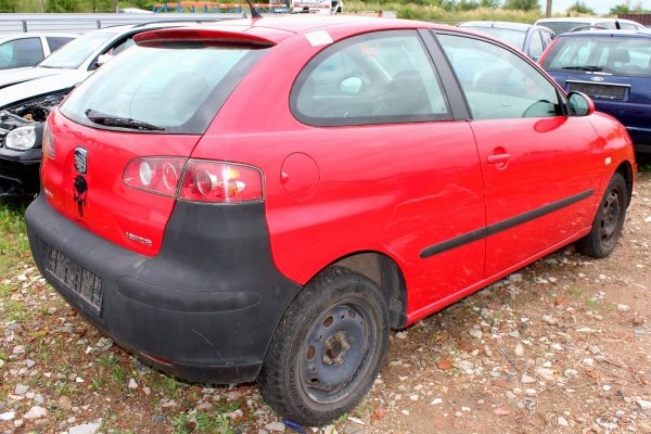 Seat Ibiza III 6L 2004 1.4i BBY Hatchback 3-drzwi [B]