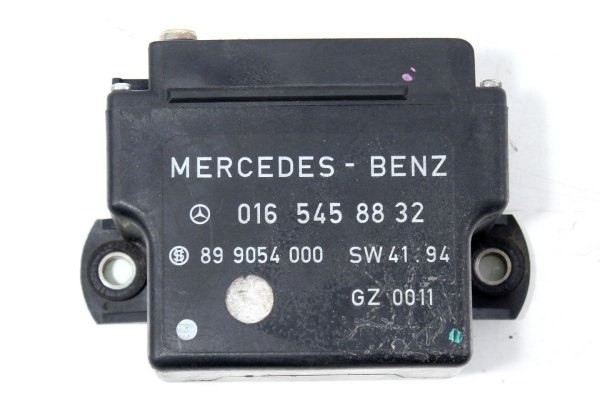 Przekaźnik świec żarowych Mercedes E-klasa W210 1995-2002 2.2D