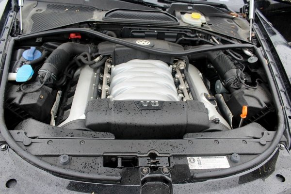 VW Phaeton 2011 4.2 V8 4Motion BGH Sedan [A]