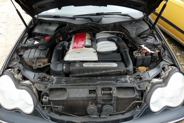 Drzwi przód prawe Mercedes C-Klasa W203 2002 Kombi (Kod lakieru: 040)