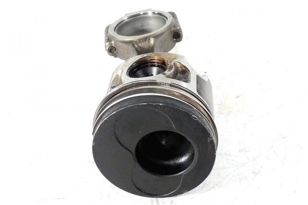 Tłok VW Passat B6 2005 2.0TDI BMP (cylinder 1 i 2)