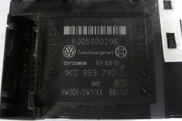 Silniczek podnośnika szyby przód prawy VW Passat B6 2007 Kombi