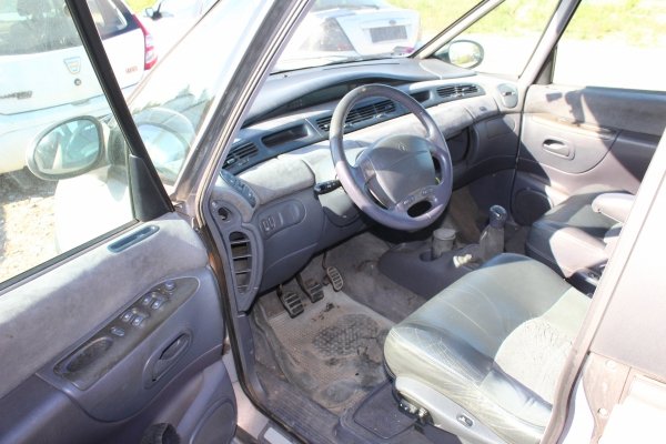 Renault Espace III 2001 2.2DCI G9T710 Van [B/C]