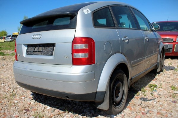 Szyba karoseryjna lewa Audi A2 2002 Hatchback 5-drzwi