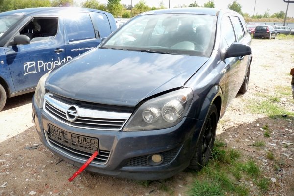 Klapa bagażnika tył Opel Astra H 2010 Kombi (kod lakieru: GBI)