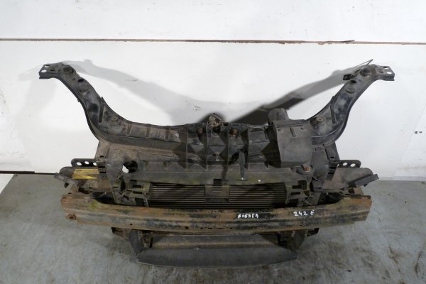 _Pas przód belka zderzaka chłodnica Ford Fiesta MK6 2006  1.3 