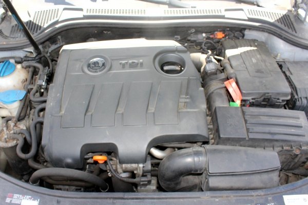 Szyba drzwi tył prawa Skoda Superb 3T 2011 1.6TDI CAYC Liftback