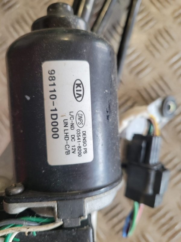 Mechanizm wycieraczek silniczek  Kia Carens III FJ 2008 2.0i