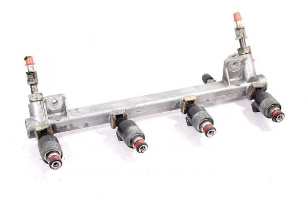 _Listwa wtryskowa Daewoo Nubira J100 1997-1999 2.0 16V