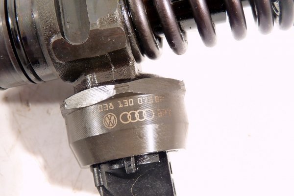 Pompowtryskiwacz Audi A4 B7 2006 1.9TDI