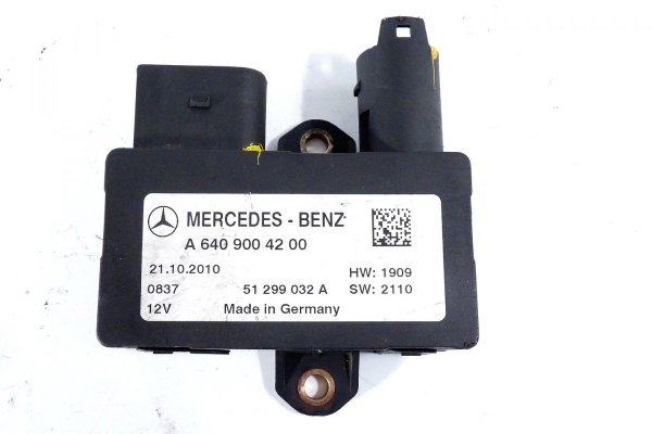 _Przekaźnik świec żarowych Mercedes B-Klasa W245 2010 2.0CDI 640940