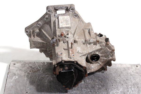 _Skrzynia biegów Mazda 323 BA 1994-1998 2.0D