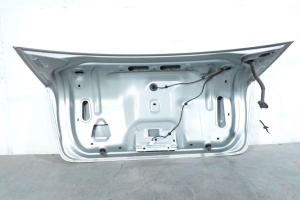 Klapa tył bagażnika Volvo S40 II Lift 2008 Sedan (Kod lakieru: Electric Silver Metallic)