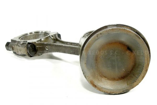 Tłok korbowód Nissan Primera P11 1996-2002 1.8i 16V