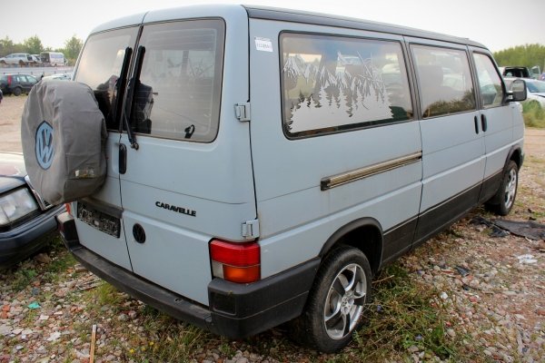 Rozrusznik VW T4 Transporter Caravelle 1993 2.4D 