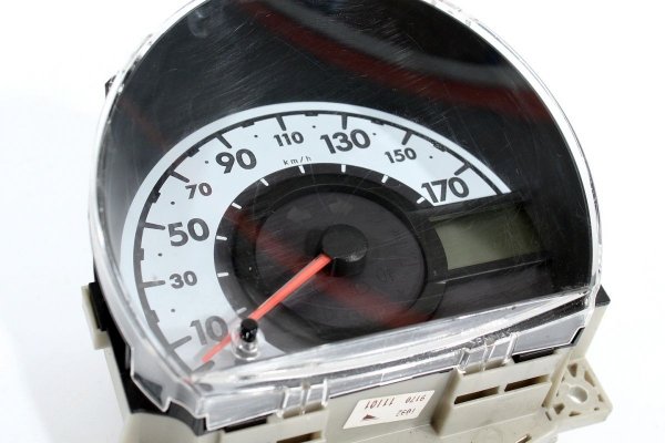 Licznik zegary Toyota Aygo B10 2011 1.0i
