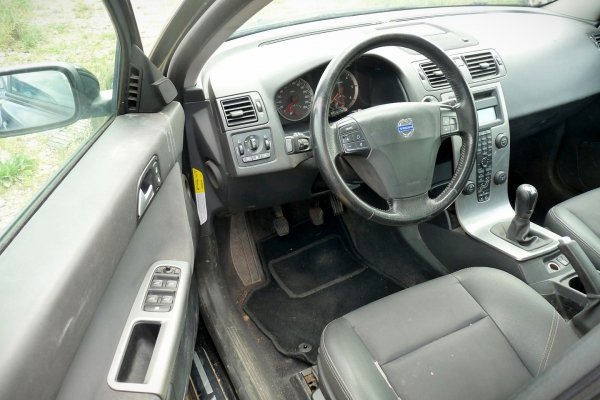 Wentylator chłodnicy Volvo V50 2.0D D4204T 2004 Kombi 