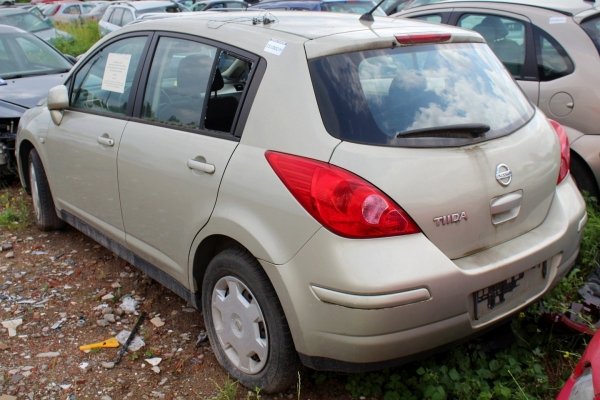 Ćwiartka przód prawa Nissan Tiida C11 2007 Hatchback 5-drzwi