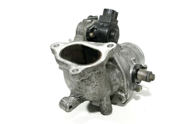 _Przepustnica Toyota Avensis T22 1998-2003 2.0D4D