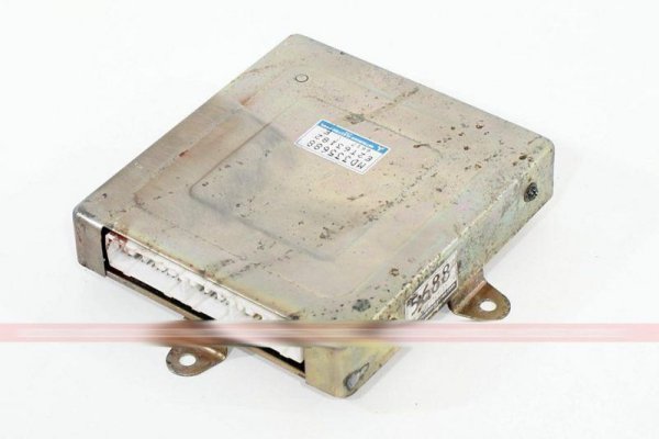 Komputer silnika Mitsubishi L400 2.0i 16V