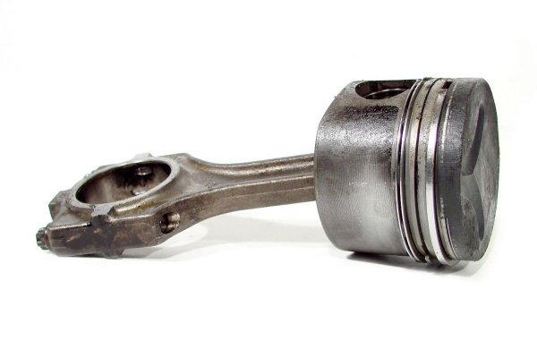 Tłok korbowód BMW 5 E39 1996-2003 2.5TDS