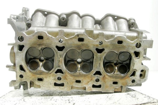 Głowica prawa Ford Mondeo MK2 1996-2000 2.5 V6