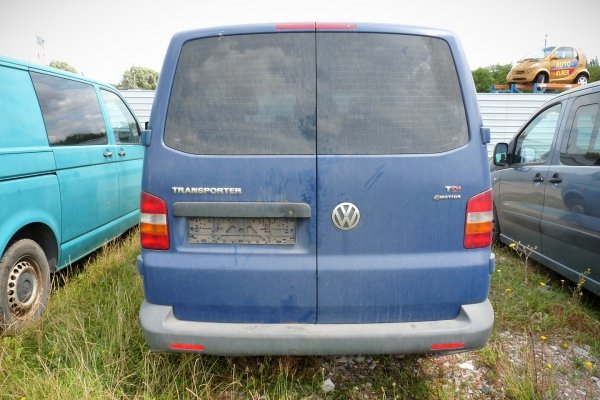 Szyba karoseryjna lewa środkowa VW Transporter T5 2004 Bus