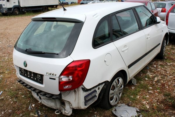 Szyba tył Skoda Fabia II 5J 2012 Kombi 