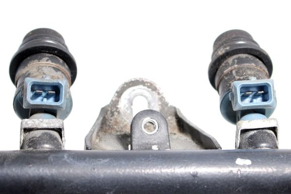 _Listwa wtryskowa Audi 80 B4 1991-1995 2.0i